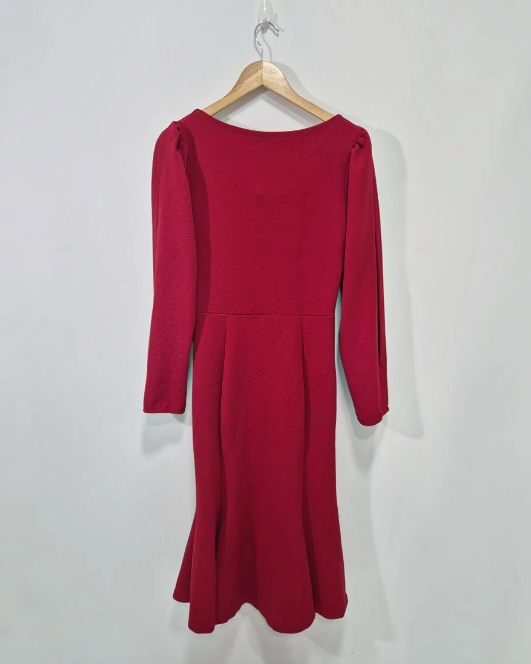 Vestido Midi Vermelho Manga Longa
