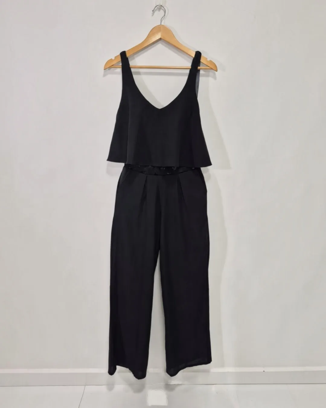 Macacão Preto Longo Pantalona